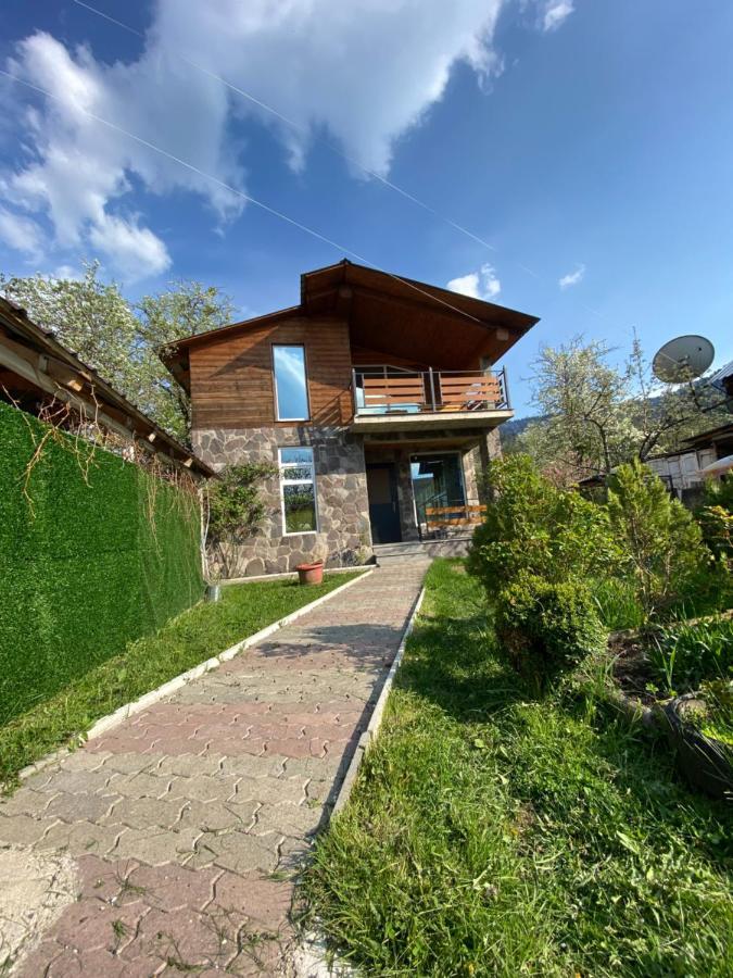 קאחתי Buo'S Guest House מראה חיצוני תמונה