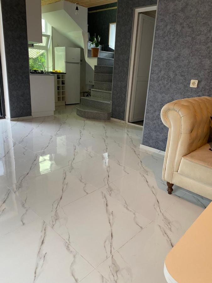 קאחתי Buo'S Guest House מראה חיצוני תמונה